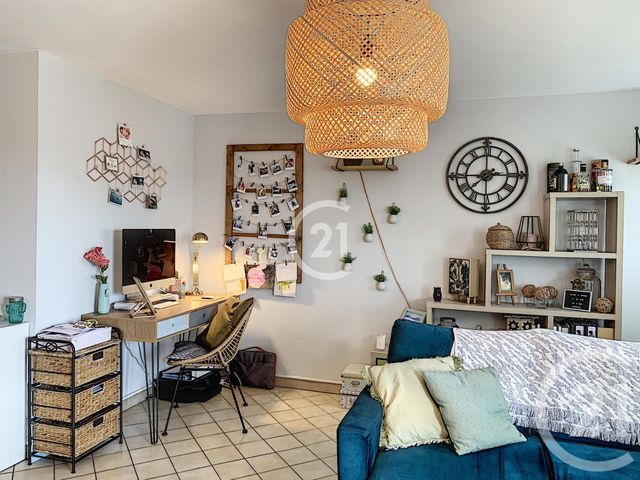 Afficher la photo en grand Appartement T3 à vendre - 3 pièces - 68.59 m2 - ARLES - 13 - PROVENCE-ALPES-COTE-D-AZUR - Century 21 Horizons