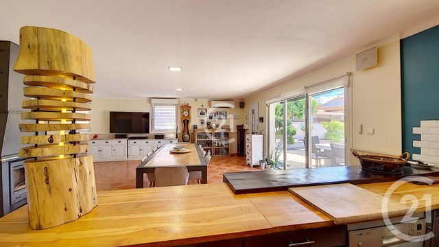 maison à vendre - 5 pièces - 117.0 m2 - ARLES - 13 - PROVENCE-ALPES-COTE-D-AZUR - Century 21 Horizons maison à vendre - 5 pièces - 117.0 m2 - ARLES - 13 - PROVENCE-ALPES-COTE-D-AZUR - Century 21 Horizons