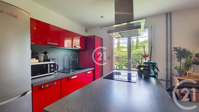 Appartement F3 à vendre - 4 pièces - 71.04 m2 - ST MARTIN DE CRAU - 13 - PROVENCE-ALPES-COTE-D-AZUR - Century 21 Horizons Appartement F3 à vendre - 4 pièces - 71.04 m2 - ST MARTIN DE CRAU - 13 - PROVENCE-ALPES-COTE-D-AZUR - Century 21 Horizons