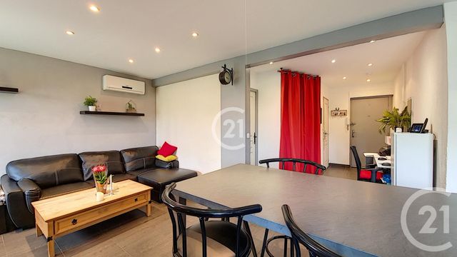 Appartement F3 à vendre - 4 pièces - 71.04 m2 - ST MARTIN DE CRAU - 13 - PROVENCE-ALPES-COTE-D-AZUR - Century 21 Horizons Appartement F3 à vendre - 4 pièces - 71.04 m2 - ST MARTIN DE CRAU - 13 - PROVENCE-ALPES-COTE-D-AZUR - Century 21 Horizons