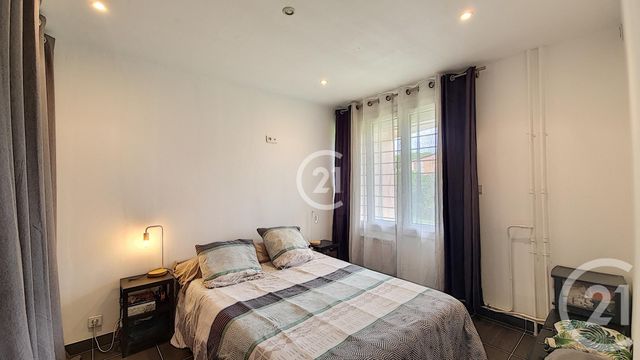 Appartement F3 à vendre - 4 pièces - 71.04 m2 - ST MARTIN DE CRAU - 13 - PROVENCE-ALPES-COTE-D-AZUR - Century 21 Horizons Appartement F3 à vendre - 4 pièces - 71.04 m2 - ST MARTIN DE CRAU - 13 - PROVENCE-ALPES-COTE-D-AZUR - Century 21 Horizons