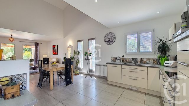 maison à vendre - 6 pièces - 156.31 m2 - MOURIES - 13 - PROVENCE-ALPES-COTE-D-AZUR - Century 21 Horizons maison à vendre - 6 pièces - 156.31 m2 - MOURIES - 13 - PROVENCE-ALPES-COTE-D-AZUR - Century 21 Horizons