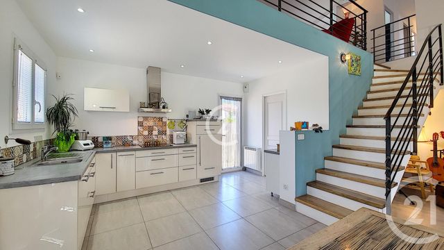maison à vendre - 6 pièces - 156.31 m2 - MOURIES - 13 - PROVENCE-ALPES-COTE-D-AZUR - Century 21 Horizons maison à vendre - 6 pièces - 156.31 m2 - MOURIES - 13 - PROVENCE-ALPES-COTE-D-AZUR - Century 21 Horizons