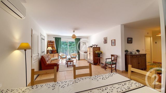 Appartement F4 à vendre - 4 pièces - 87.5 m2 - MAUSSANE LES ALPILLES - 13 - PROVENCE-ALPES-COTE-D-AZUR - Century 21 Horizons Appartement F4 à vendre - 4 pièces - 87.5 m2 - MAUSSANE LES ALPILLES - 13 - PROVENCE-ALPES-COTE-D-AZUR - Century 21 Horizons