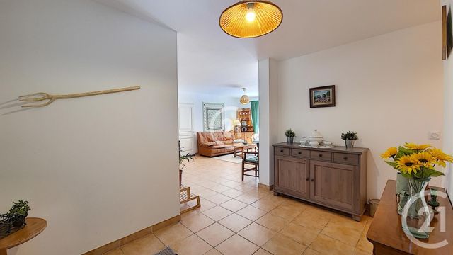 Appartement F4 à vendre - 4 pièces - 87.5 m2 - MAUSSANE LES ALPILLES - 13 - PROVENCE-ALPES-COTE-D-AZUR - Century 21 Horizons Appartement F4 à vendre - 4 pièces - 87.5 m2 - MAUSSANE LES ALPILLES - 13 - PROVENCE-ALPES-COTE-D-AZUR - Century 21 Horizons