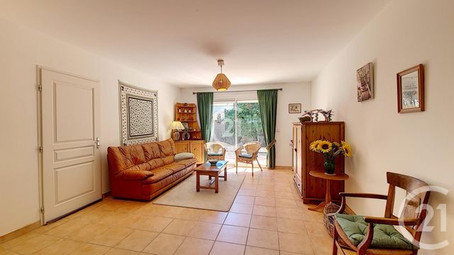 Appartement F4 à vendre - 4 pièces - 87.5 m2 - MAUSSANE LES ALPILLES - 13 - PROVENCE-ALPES-COTE-D-AZUR - Century 21 Horizons Appartement F4 à vendre - 4 pièces - 87.5 m2 - MAUSSANE LES ALPILLES - 13 - PROVENCE-ALPES-COTE-D-AZUR - Century 21 Horizons