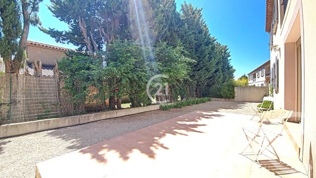 Appartement F4 à vendre - 4 pièces - 87.5 m2 - MAUSSANE LES ALPILLES - 13 - PROVENCE-ALPES-COTE-D-AZUR - Century 21 Horizons Appartement F4 à vendre - 4 pièces - 87.5 m2 - MAUSSANE LES ALPILLES - 13 - PROVENCE-ALPES-COTE-D-AZUR - Century 21 Horizons