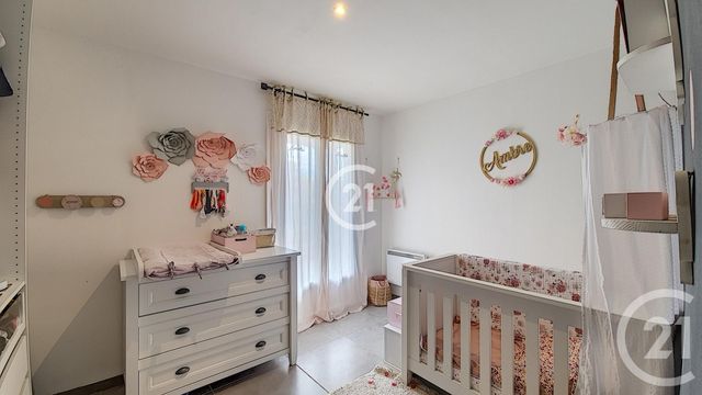 Afficher la photo en grand maison à vendre - 5 pièces - 103.0 m2 - ST MARTIN DE CRAU - 13 - PROVENCE-ALPES-COTE-D-AZUR - Century 21 Horizons