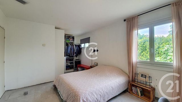 Afficher la photo en grand maison à vendre - 5 pièces - 103.0 m2 - ST MARTIN DE CRAU - 13 - PROVENCE-ALPES-COTE-D-AZUR - Century 21 Horizons