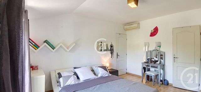 Afficher la photo en grand maison à vendre - 5 pièces - 124.64 m2 - ARLES - 13 - PROVENCE-ALPES-COTE-D-AZUR - Century 21 Horizons