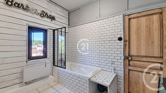 Afficher la photo en grand maison à vendre - 7 pièces - 211.5 m2 - ST MARTIN DE CRAU - 13 - PROVENCE-ALPES-COTE-D-AZUR - Century 21 Horizons