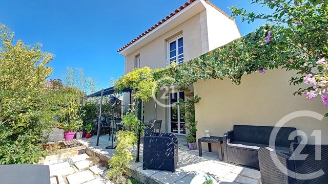 Afficher la photo en grand maison à vendre - 4 pièces - 81.13 m2 - ST MARTIN DE CRAU - 13 - PROVENCE-ALPES-COTE-D-AZUR - Century 21 Horizons