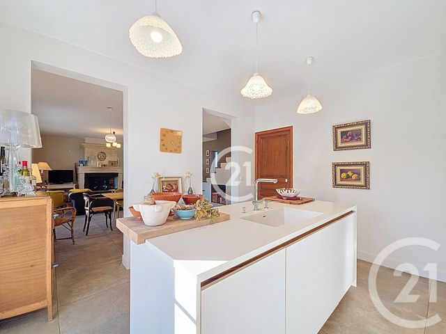 maison à vendre - 5 pièces - 130.0 m2 - ST MARTIN DE CRAU - 13 - PROVENCE-ALPES-COTE-D-AZUR - Century 21 Horizons