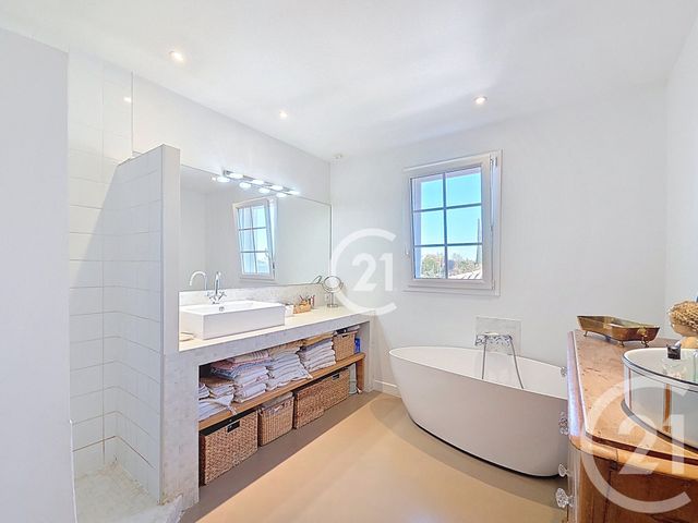 maison à vendre - 5 pièces - 130.0 m2 - ST MARTIN DE CRAU - 13 - PROVENCE-ALPES-COTE-D-AZUR - Century 21 Horizons