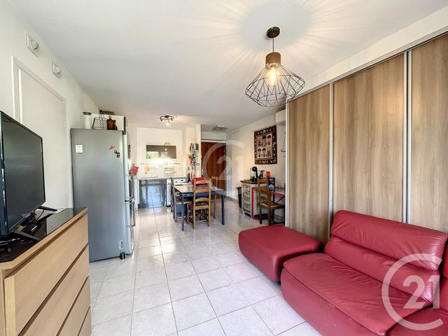 Appartement T2 à vendre - 2 pièces - 45.16 m2 - ST MARTIN DE CRAU - 13 - PROVENCE-ALPES-COTE-D-AZUR - Century 21 Horizons