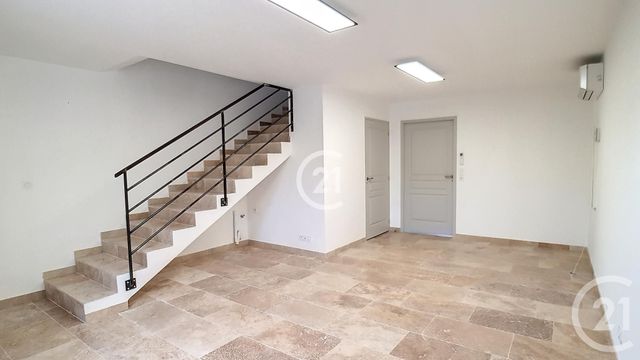 Appartement à louer MAUSSANE LES ALPILLES