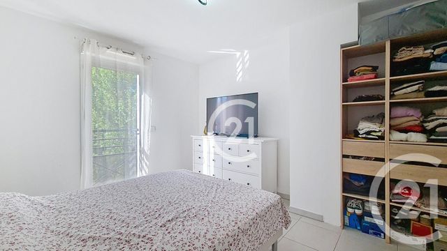 maison à vendre - 4 pièces - 90.0 m2 - ST MARTIN DE CRAU - 13 - PROVENCE-ALPES-COTE-D-AZUR - Century 21 Horizons