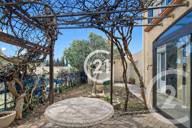 maison à vendre - 4 pièces - 93.9 m2 - ST MARTIN DE CRAU - 13 - PROVENCE-ALPES-COTE-D-AZUR - Century 21 Horizons