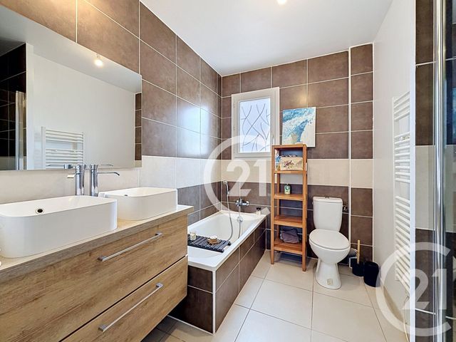 maison à vendre - 4 pièces - 87.45 m2 - ST MARTIN DE CRAU - 13 - PROVENCE-ALPES-COTE-D-AZUR - Century 21 Horizons