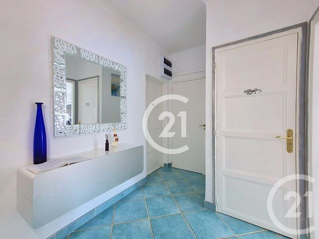 Appartement T3 à vendre - 3 pièces - 70.59 m2 - ST MARTIN DE CRAU - 13 - PROVENCE-ALPES-COTE-D-AZUR - Century 21 Horizons