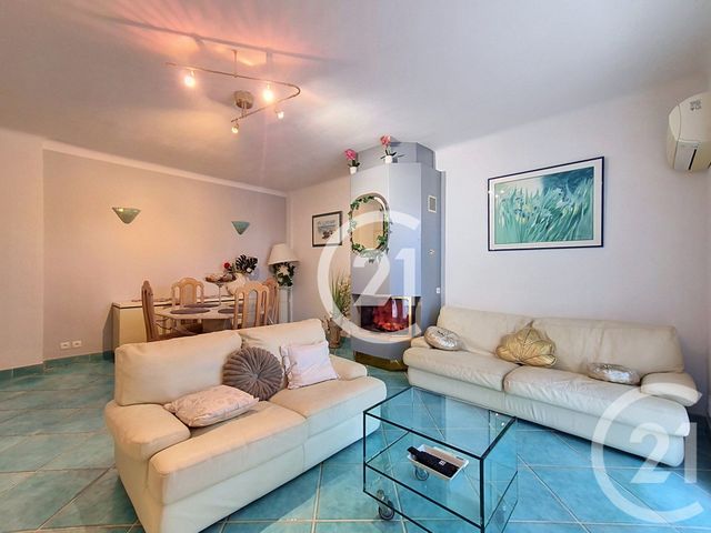 Appartement T3 à vendre - 3 pièces - 70.59 m2 - ST MARTIN DE CRAU - 13 - PROVENCE-ALPES-COTE-D-AZUR - Century 21 Horizons