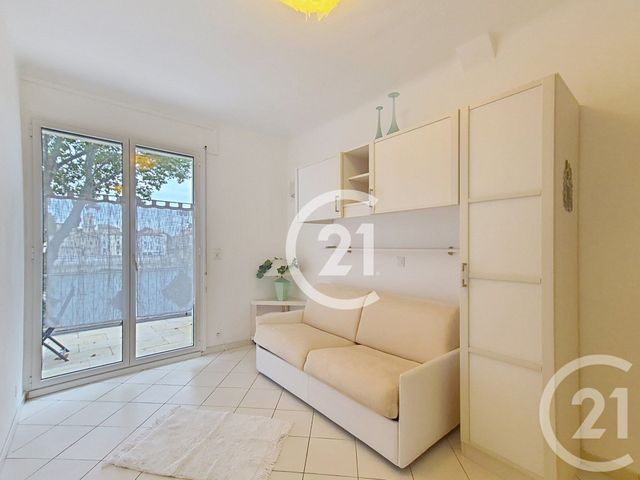Appartement T3 à vendre - 3 pièces - 70.59 m2 - ST MARTIN DE CRAU - 13 - PROVENCE-ALPES-COTE-D-AZUR - Century 21 Horizons