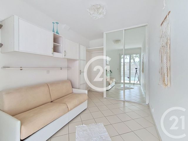 Appartement T3 à vendre - 3 pièces - 70.59 m2 - ST MARTIN DE CRAU - 13 - PROVENCE-ALPES-COTE-D-AZUR - Century 21 Horizons