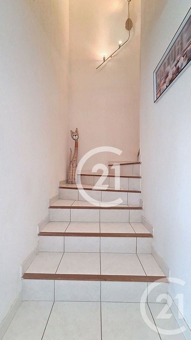 maison à vendre - 4 pièces - 120.3 m2 - ST MARTIN DE CRAU - 13 - PROVENCE-ALPES-COTE-D-AZUR - Century 21 Horizons