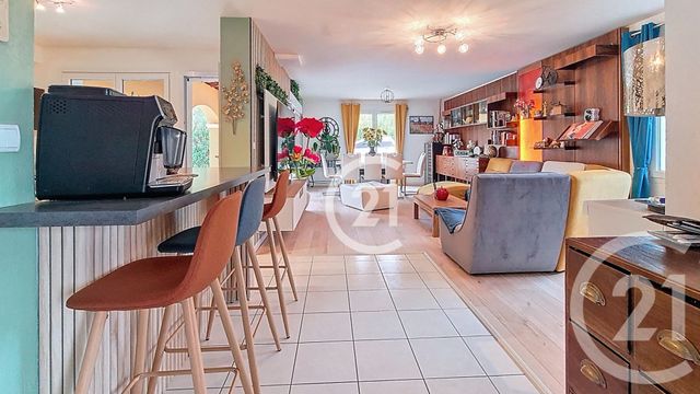 maison à vendre - 4 pièces - 120.3 m2 - ST MARTIN DE CRAU - 13 - PROVENCE-ALPES-COTE-D-AZUR - Century 21 Horizons