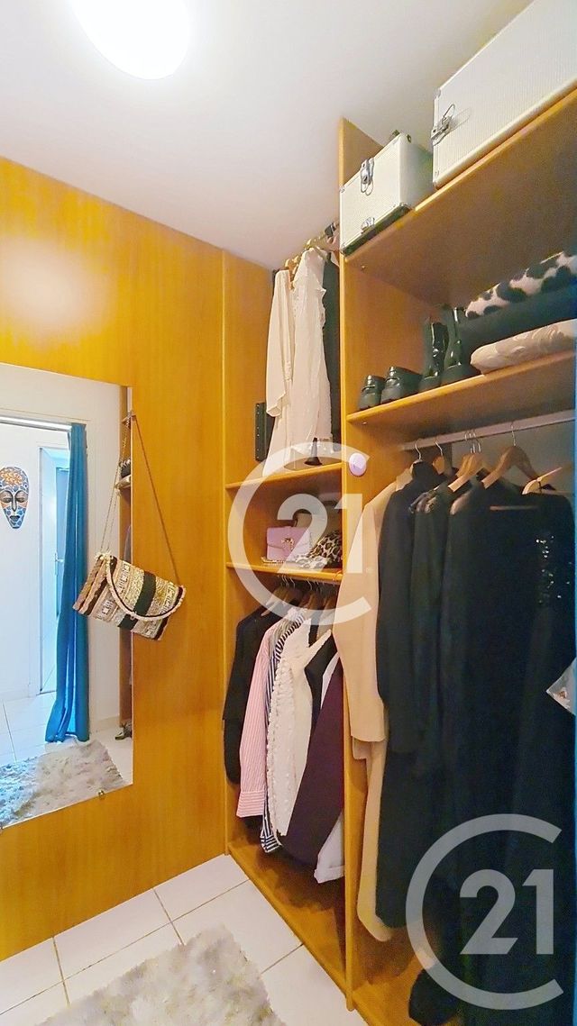 maison à vendre - 4 pièces - 120.3 m2 - ST MARTIN DE CRAU - 13 - PROVENCE-ALPES-COTE-D-AZUR - Century 21 Horizons