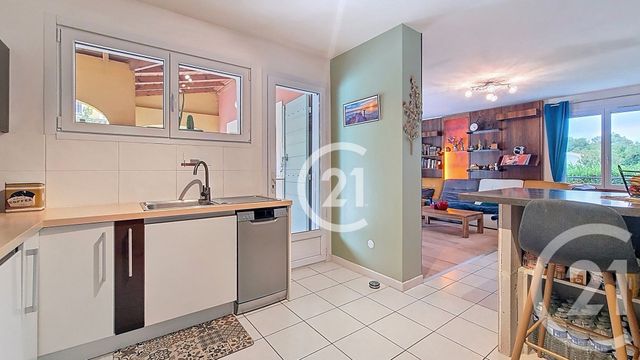 maison à vendre - 4 pièces - 120.3 m2 - ST MARTIN DE CRAU - 13 - PROVENCE-ALPES-COTE-D-AZUR - Century 21 Horizons