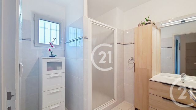 maison à vendre - 4 pièces - 120.3 m2 - ST MARTIN DE CRAU - 13 - PROVENCE-ALPES-COTE-D-AZUR - Century 21 Horizons