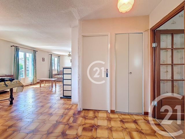 Afficher la photo en grand maison à vendre - 5 pièces - 181.02 m2 - ST MARTIN DE CRAU - 13 - PROVENCE-ALPES-COTE-D-AZUR - Century 21 Horizons