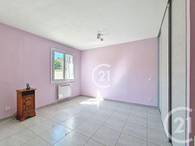 Afficher la photo en grand maison à vendre - 5 pièces - 181.02 m2 - ST MARTIN DE CRAU - 13 - PROVENCE-ALPES-COTE-D-AZUR - Century 21 Horizons