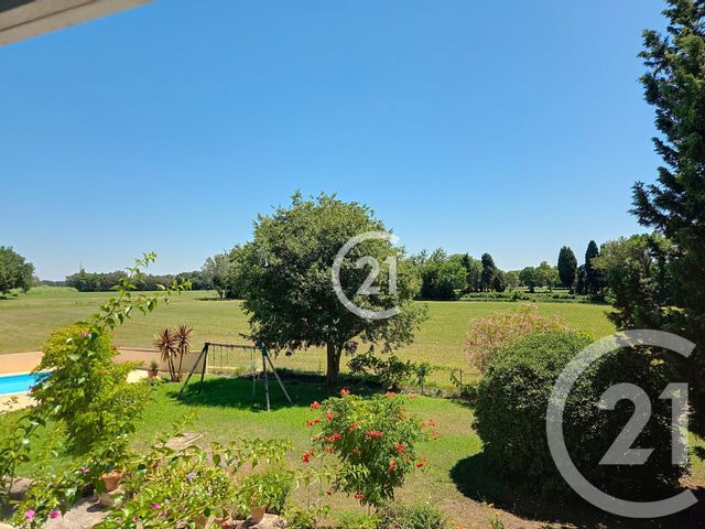 Afficher la photo en grand maison à vendre - 9 pièces - 225.8 m2 - ST MARTIN DE CRAU - 13 - PROVENCE-ALPES-COTE-D-AZUR - Century 21 Horizons