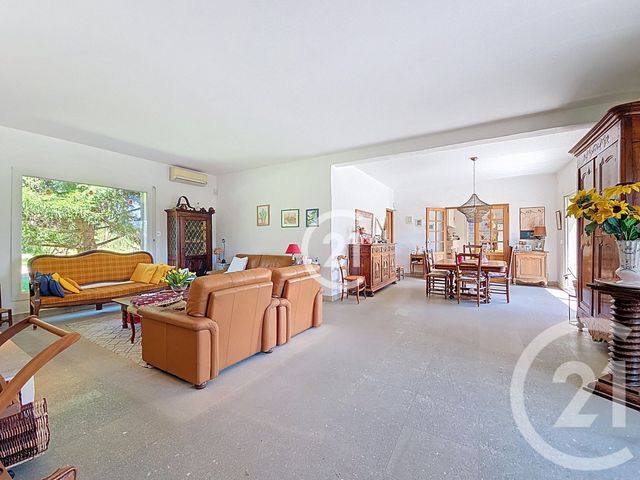 Afficher la photo en grand maison à vendre - 9 pièces - 225.8 m2 - ST MARTIN DE CRAU - 13 - PROVENCE-ALPES-COTE-D-AZUR - Century 21 Horizons