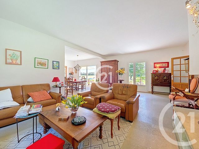 Afficher la photo en grand maison à vendre - 9 pièces - 225.8 m2 - ST MARTIN DE CRAU - 13 - PROVENCE-ALPES-COTE-D-AZUR - Century 21 Horizons