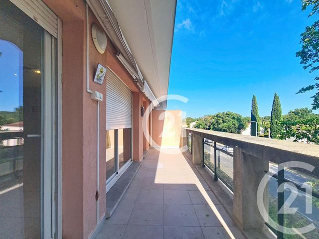 Appartement T2 à vendre - 2 pièces - 45.7 m2 - ST MARTIN DE CRAU - 13 - PROVENCE-ALPES-COTE-D-AZUR - Century 21 Horizons