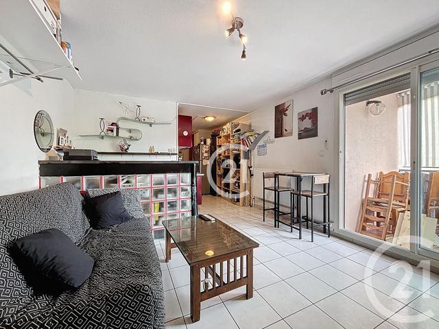 Afficher la photo en grand Appartement Studio à vendre - 1 pièce - 31.66 m2 - ST MARTIN DE CRAU - 13 - PROVENCE-ALPES-COTE-D-AZUR - Century 21 Horizons