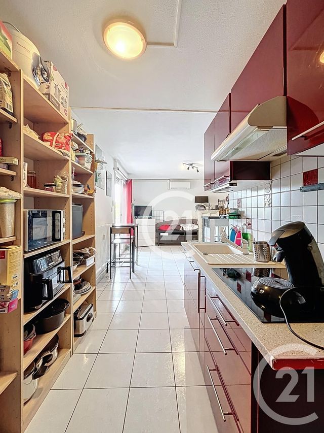 Afficher la photo en grand Appartement Studio à vendre - 1 pièce - 31.66 m2 - ST MARTIN DE CRAU - 13 - PROVENCE-ALPES-COTE-D-AZUR - Century 21 Horizons