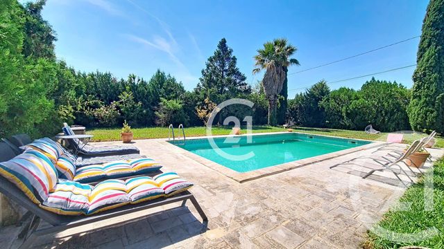 maison à vendre - 8 pièces - 205.4 m2 - ST MARTIN DE CRAU - 13 - PROVENCE-ALPES-COTE-D-AZUR - Century 21 Horizons