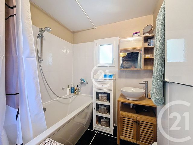 maison à vendre - 4 pièces - 110.06 m2 - ST MARTIN DE CRAU - 13 - PROVENCE-ALPES-COTE-D-AZUR - Century 21 Horizons