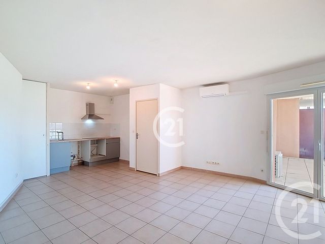 Appartement T2 à louer ST MARTIN DE CRAU