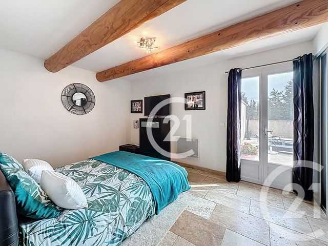 Afficher la photo en grand maison à vendre - 4 pièces - 157.13 m2 - ST MARTIN DE CRAU - 13 - PROVENCE-ALPES-COTE-D-AZUR - Century 21 Horizons