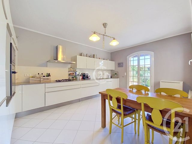 maison à vendre - 6 pièces - 170.41 m2 - ARLES - 13 - PROVENCE-ALPES-COTE-D-AZUR - Century 21 Horizons