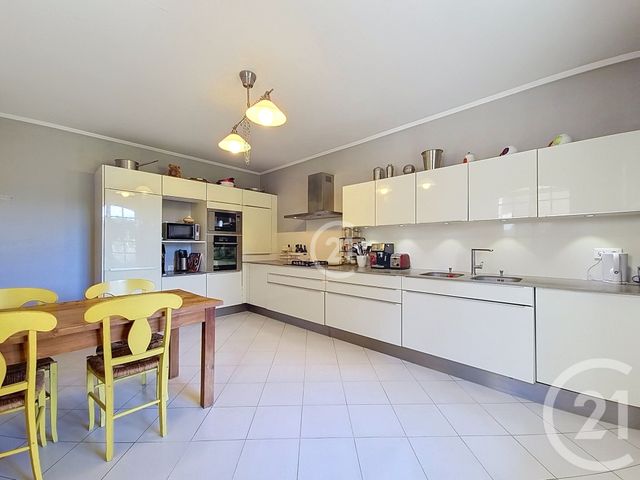 maison à vendre - 6 pièces - 170.41 m2 - ARLES - 13 - PROVENCE-ALPES-COTE-D-AZUR - Century 21 Horizons