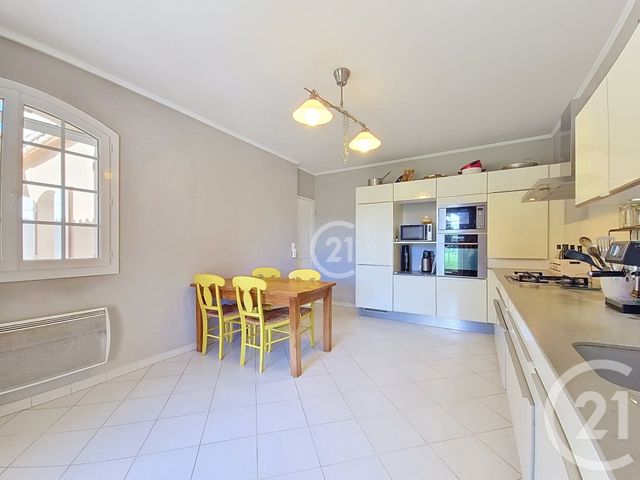 maison à vendre - 6 pièces - 170.41 m2 - ARLES - 13 - PROVENCE-ALPES-COTE-D-AZUR - Century 21 Horizons