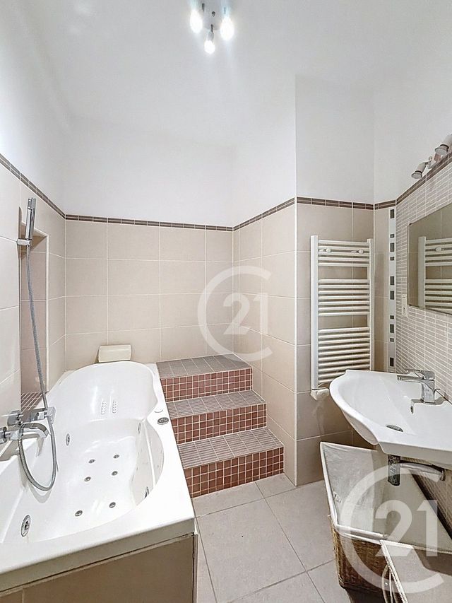 maison à vendre - 5 pièces - 90.01 m2 - ARLES - 13 - PROVENCE-ALPES-COTE-D-AZUR - Century 21 Horizons