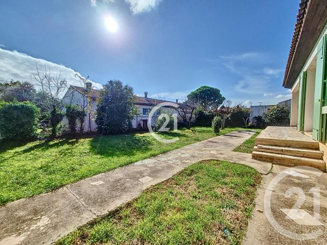 maison à vendre - 4 pièces - 67.3 m2 - ST MARTIN DE CRAU - 13 - PROVENCE-ALPES-COTE-D-AZUR - Century 21 Horizons