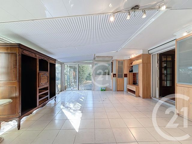 Afficher la photo en grand maison à vendre - 6 pièces - 205.34 m2 - ARLES - 13 - PROVENCE-ALPES-COTE-D-AZUR - Century 21 Horizons